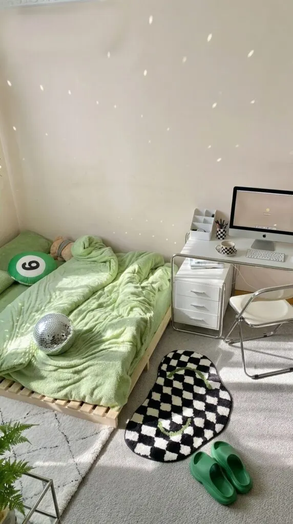9 Dorm Room Inspo for a Productive 2024
