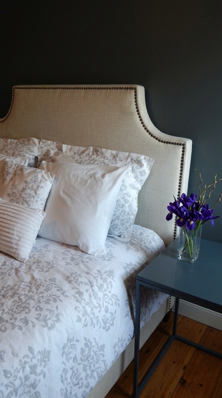 1 How to Create a Guest Bedroom on a Budget: Essential Tips