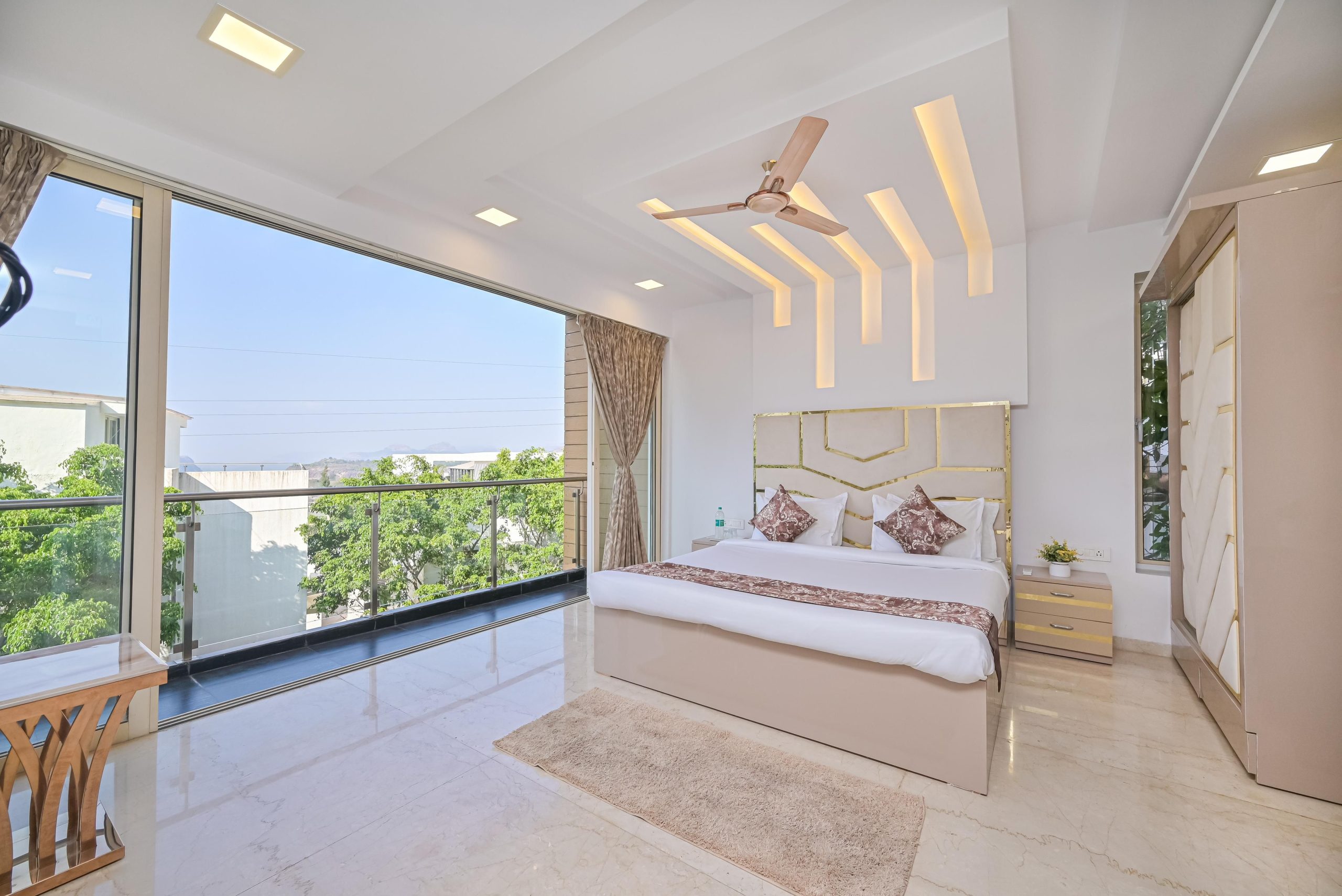 8 Modern Luxury Bedroom Ideas for Master Suite