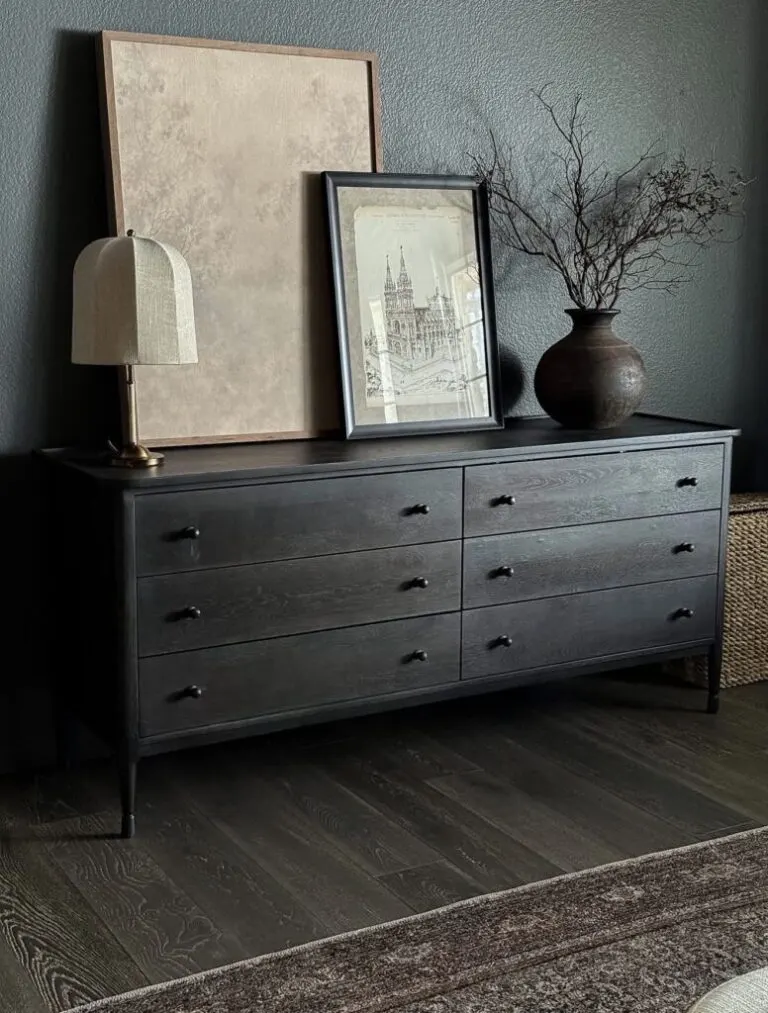 9 Moody Bedroom Ideas for Dreamy Cozy Nights