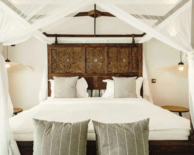 7 Warm Small Bedroom Ideas for Cozy Spaces